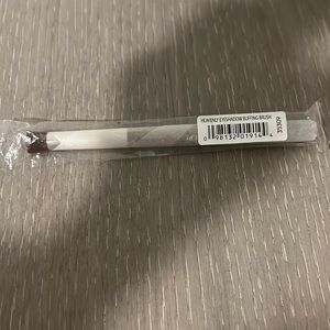 Bareminerals heavenly eyeshadow buffing brush